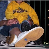  : Gallery : original : 2013 : 11 : kedsatpoolcloseup.jpg