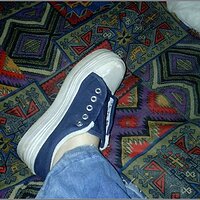  : Gallery : original : 2013 : 11 : kedsnsuchNosocks001.jpg