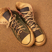 chucks1_7.jpg