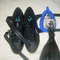 Black La Gear 1b.JPG