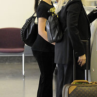 kim-kardashian-lax-3128-1.jpg