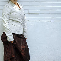 70324072-L.jpg