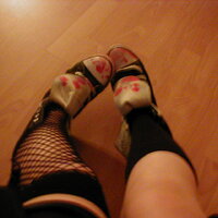bloodstained_converse2_by_screamokid.jpg