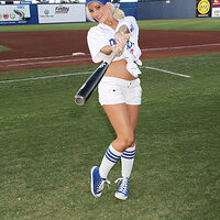 holly-madison-bobblehead-las-vegas-10.jpg