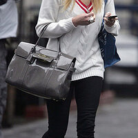 fearne-cotton-and-mulberry-bayswater-gallery.jpg
