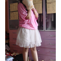 pink-buru-blouse-beige-korean-unknown-brand-skirt-black-converse-shoes-bei_40043t.jpg