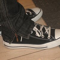 black_and_white_chucks_in_Seattle_4.jpg