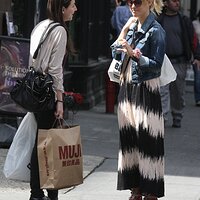 Olivia-Wilde-out-and-about-in-the-West-Village001.jpg