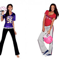 chanel-iman-jourdan-dunn-vs-pink-nfl-collection-20111.jpg