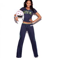 pink_nfl_collection_jourdan_dunn_6_570x686.jpg