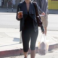 Ali-Larter-was-spotted-leaving-Cheebo-9.jpg