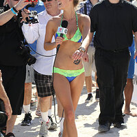 nina-agdal-dirty-dutch-model-beach-volleyball-tournament-2013-40.jpg