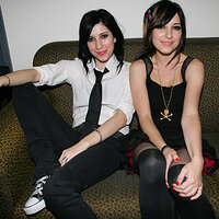 theveronicas83kd.jpg