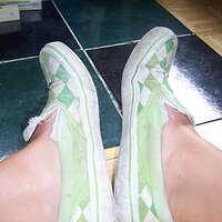 FEET045.jpg