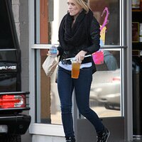 Hilary Duff Bikini SP UHQ 09.jpg