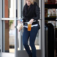 Hilary Duff Bikini SP UHQ 13.jpg