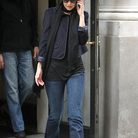 katie-holmes-nyc-1158-6.jpg