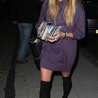 fearne-cotton-andn-converse-chuck-taylor-all-star-lo-top-sneakers-gallery.jpg