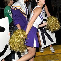 katy-perry-080810-15.jpg