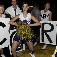 katy-perry-080810-19.jpg