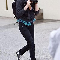 kristen-stewart-anbd-converse-chuck-taylor-all-star-canvas-high-top-sneakers-gallery.jpg