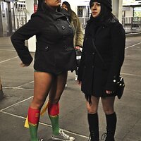 nopantssubwaycommute-villagevoice-12Jan13-emilytan_14.jpg