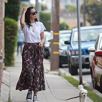 ana-de-armas-walking-her-dog-santa-monica-7.jpg