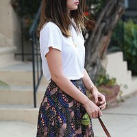 ana-de-armas-walking-her-dog-santa-monica-5.jpg