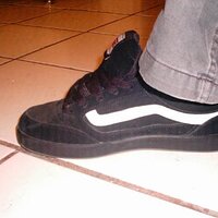 vans128.jpg