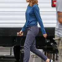 emma-watson-on-the-set-of-the-circle-in-los-angeles-09-15-2015_2.jpg