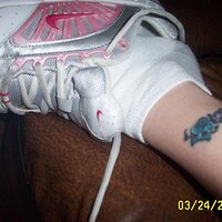 Copy (2) of pinky nike 024.jpg