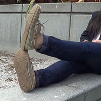 philippine girl beautiful feet in sperrys.mp4