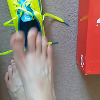 his puma evospeed sls - sockless football cleats.mp4