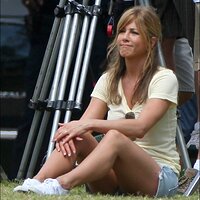 aniston_040108_005.jpg