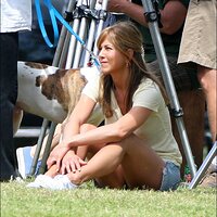 aniston_040108_011.jpg