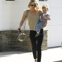 ali_larter_and_her_son_theodor6.jpg