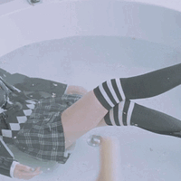 0062nxNEgy1fwp36p4yxzg30e8072hdt.gif
