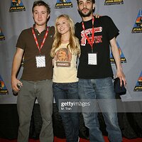 Kristen Bell converse 2007 gettyimages-121440256-2048x2048.jpg