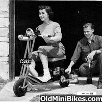 girl_scoot2.JPG