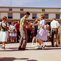 retrospective-1960s-push-dance_2.jpg