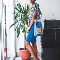 denim-skirt-styling-retro-shirt-cassie-daves-fashion-blog28329.jpg