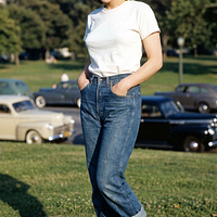 freepik__young-marilyn-monroe-wearing-black-keds-with-thin-__90436.png