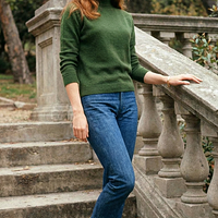 freepik__img1-standing-on-steps-a-young-jane-fonda-wearing-__45138.png