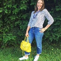 Mara-thrifted-outfit-with-yellow-bag.jpg