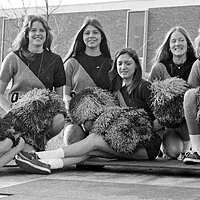 1974-1975-Cheerleaders-11.jpg