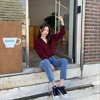 Multi-Ethnic Women In Sneakers (039).png