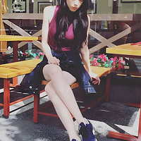 Multi-Ethnic Women In Sneakers (054).png