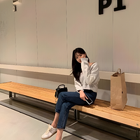 Multi-Ethnic Women In Sneakers (066).png