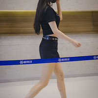 Multi-Ethnic Women In Sneakers (097).png