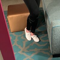 leggings and keds.jpg